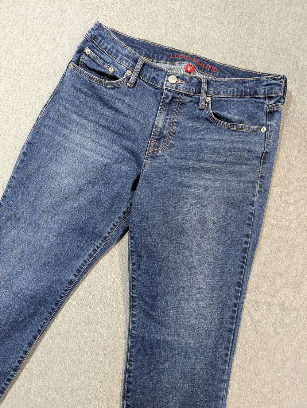 Lucky Brand Mid Rise Straight Leg Jeans Women's 10/30 Medium Wash Blue